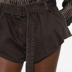 Shorts con cintura in marrone 