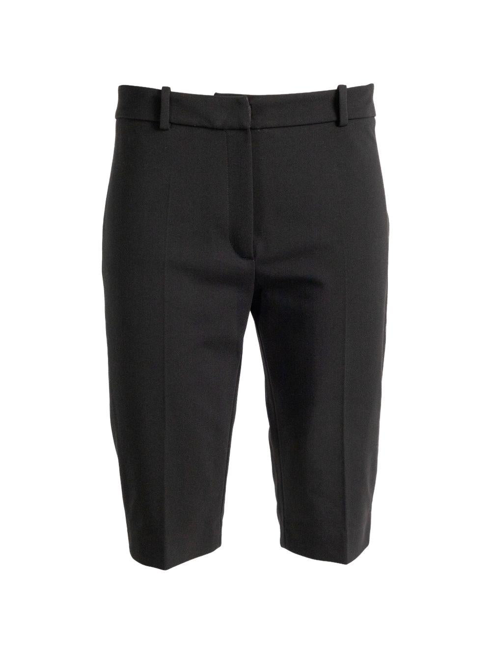 Pantaloni corti con pince in nero 