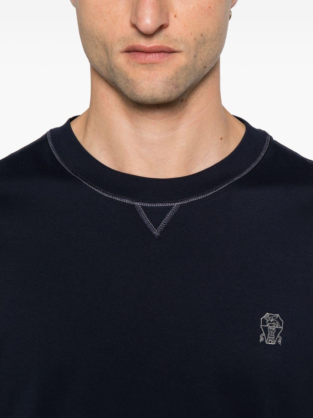 T-shirt girocollo con logo ricamato in blu Brunello cucinelli - uomo 