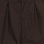 Pantaloncini con piega anteriore in marrone Gr10k replicated - uomo 