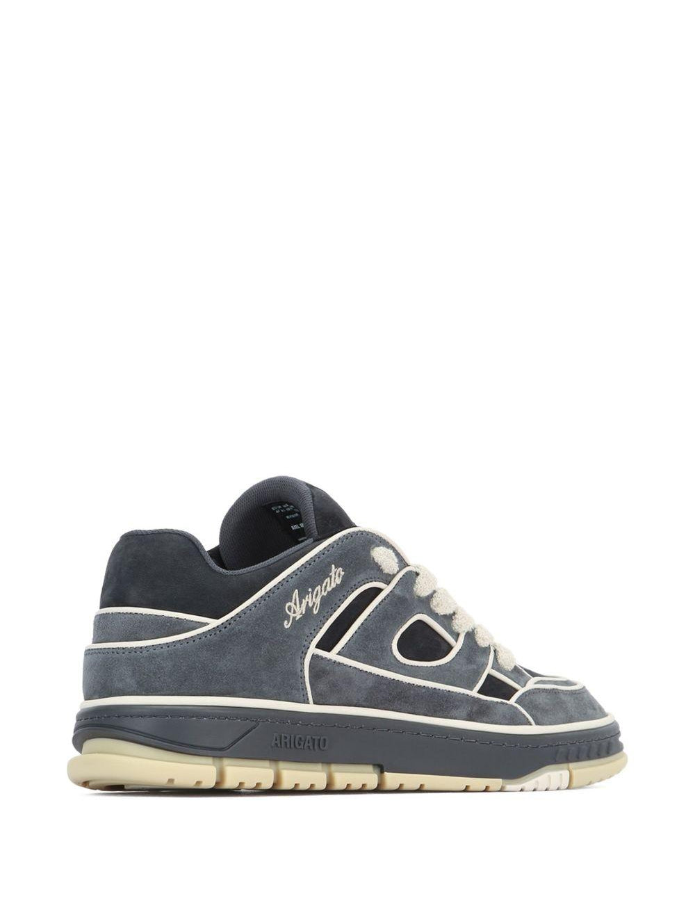 Sneakers in pelle scamosciata in nero Axel arigato - uomo 