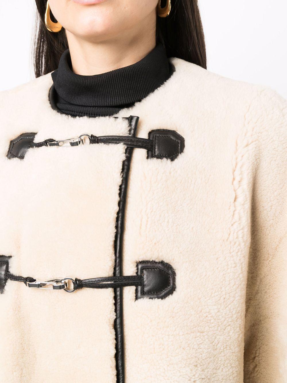 Giacca in shearling in bianco Toteme - donna 