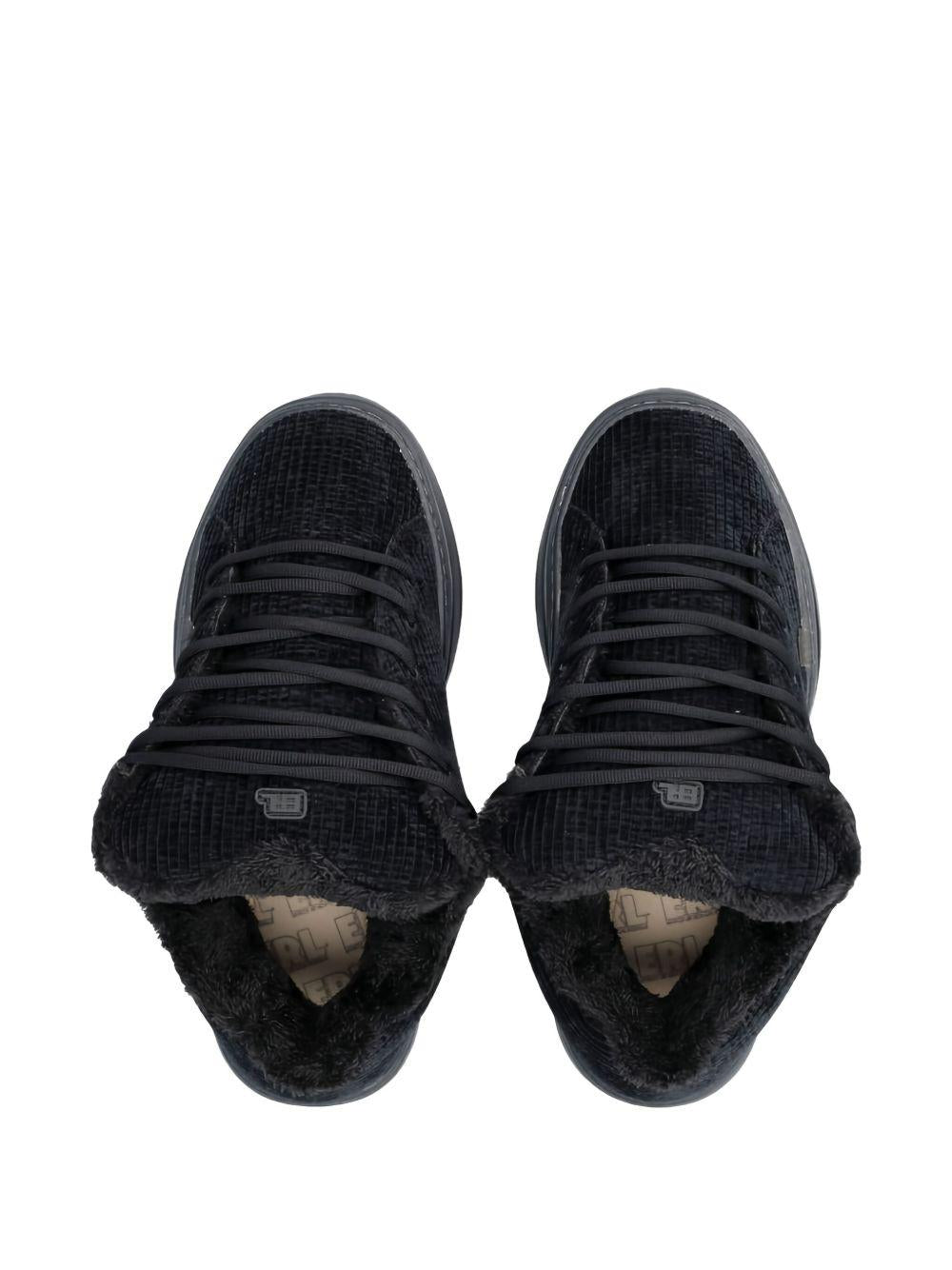Sneakers in velluto a coste vamp in nero 