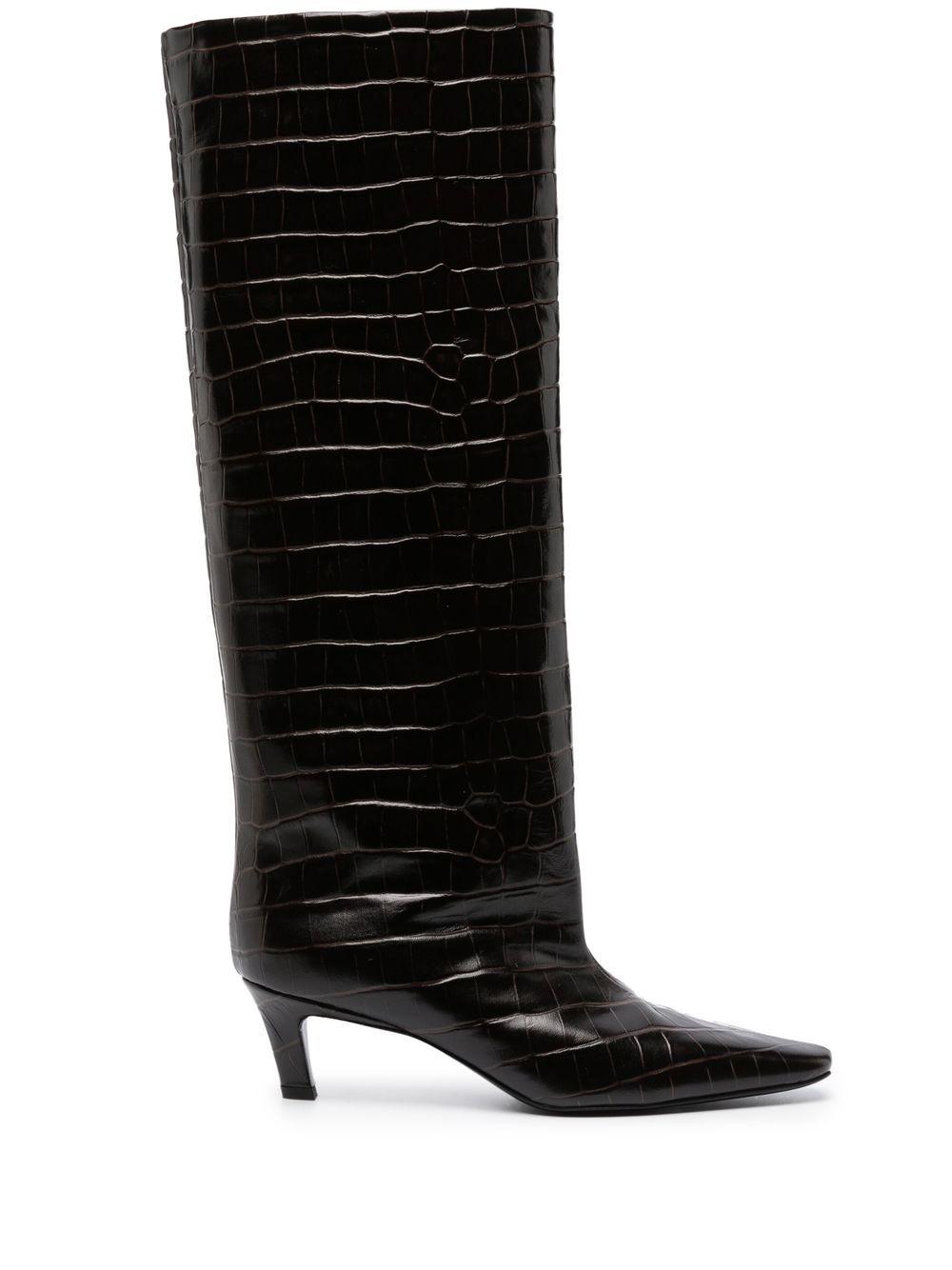 Stivali goffrati con effetto coccodrillo in marrone Toteme - donna 