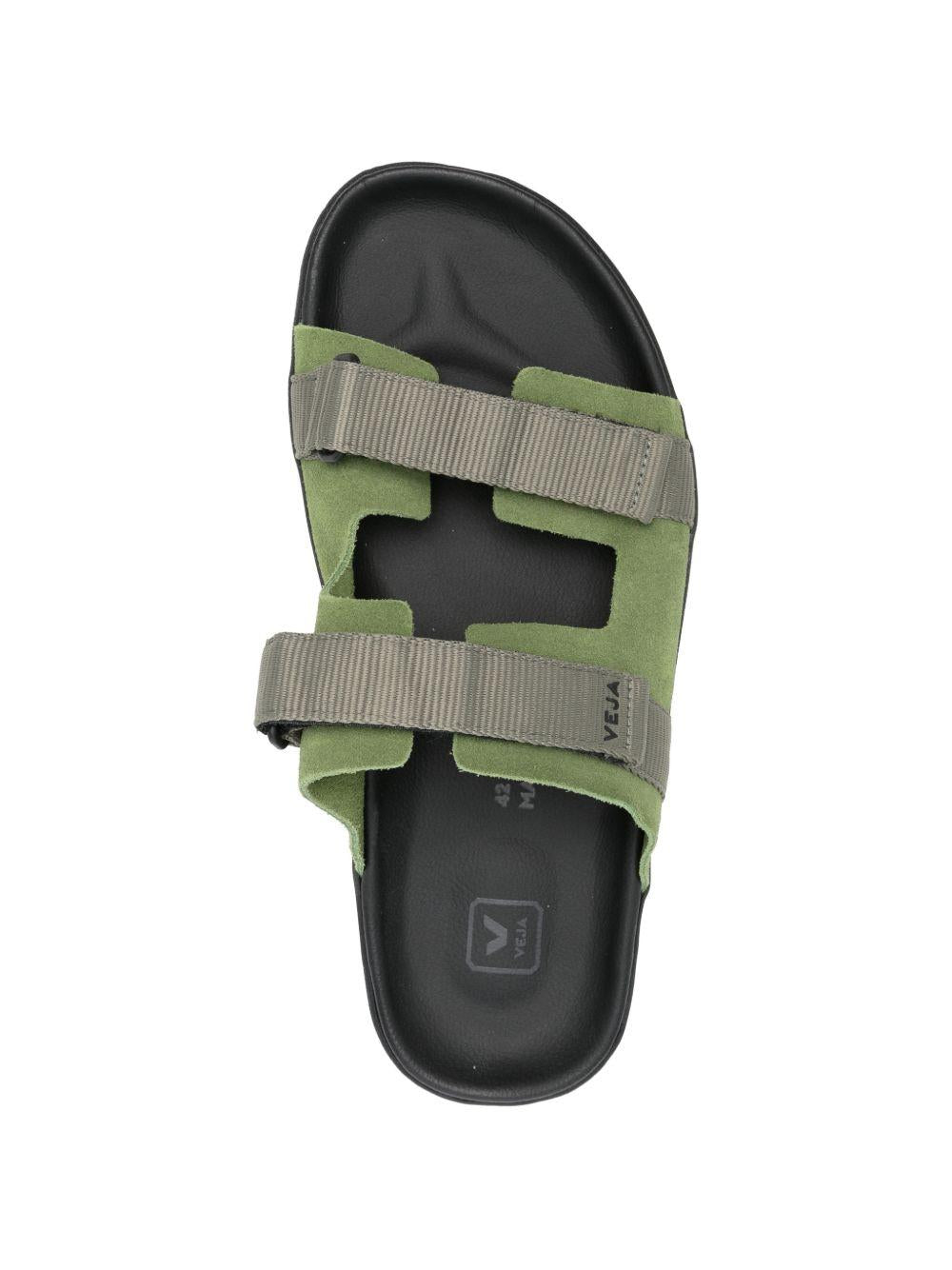 Ciabatte in camoscio in nero Veja - uomo 