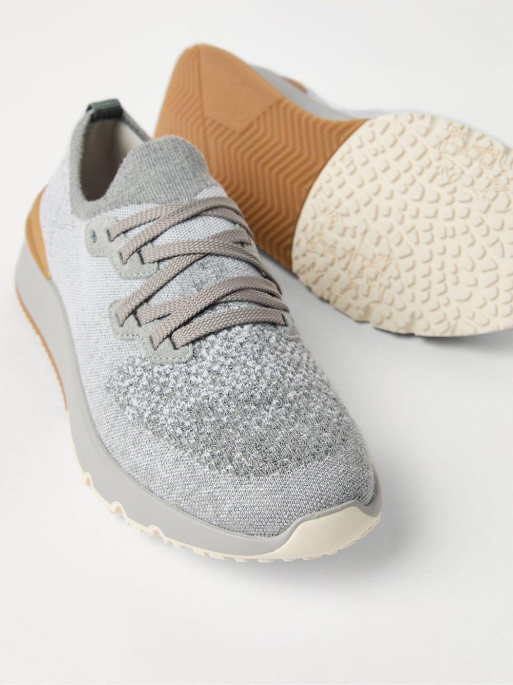 Sneakers in maglia in grigio Brunello cucinelli - uomo 