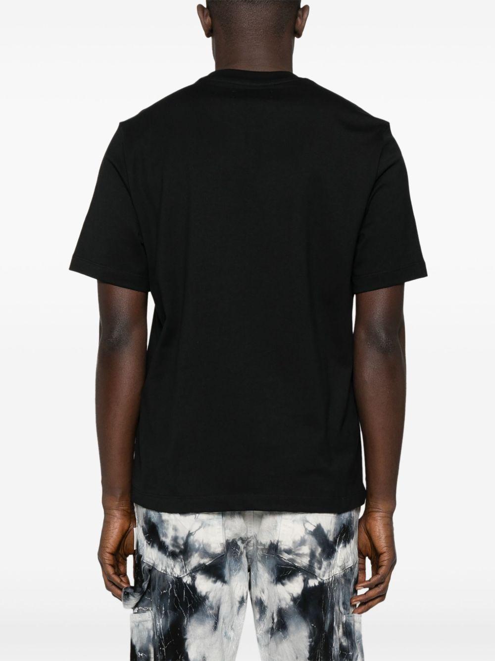 T-shirt a maniche corte con logo  in nero 
