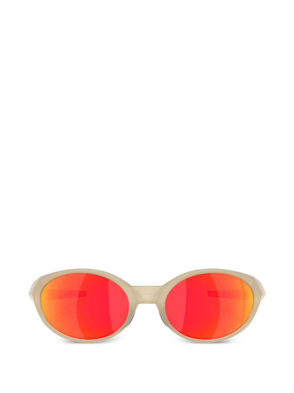 occhiali da sole ovali con lente rossa oakley - unisex 