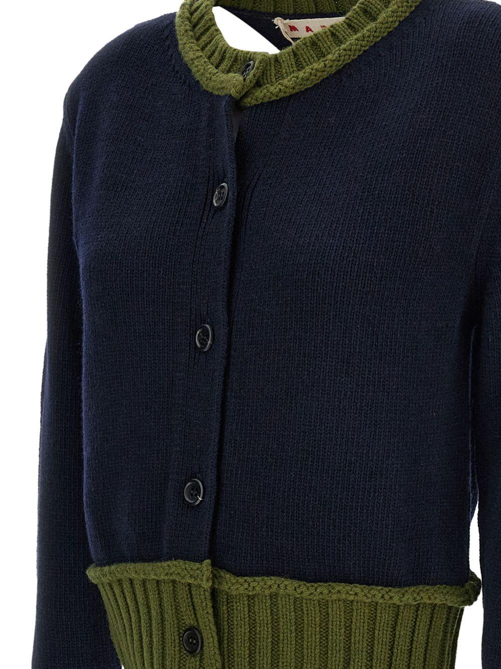 Cardigan con dettagli a contrasto in blu e verde 