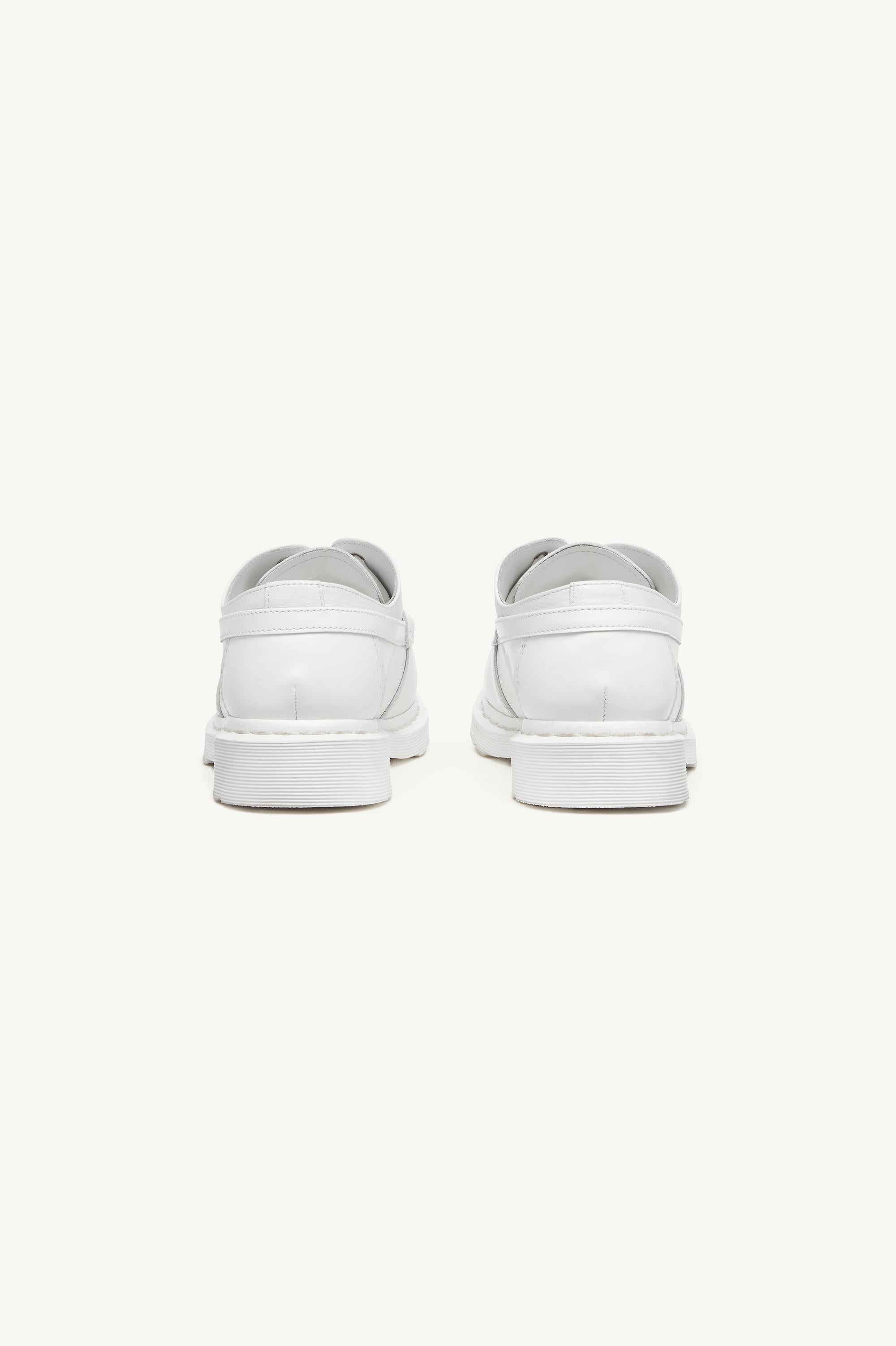 Mocassini in pelle in bianco MM6 x Dr. Martens - donna 