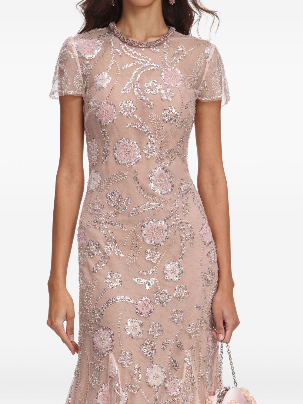 Abito midi con stampa floreale e decorazioni di paillettes in rosa 