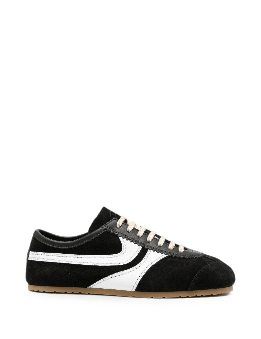Sneakers a pannelli in pelle in nero 