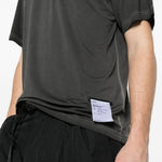 T-shirt Auralite™ in grigio scuro Satisfy - unisex 