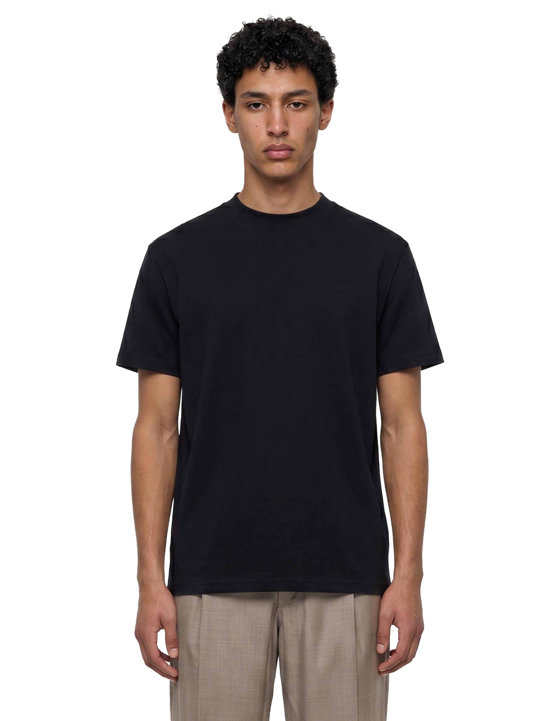 T-shirt a maniche corte in nero 