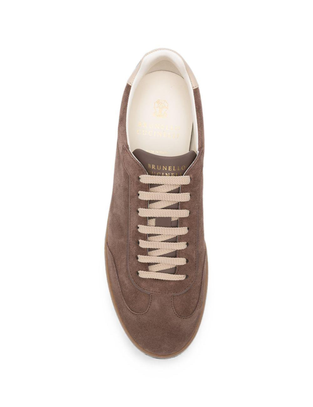 Sneakers in pelle scamosciata beige brunello cucinelli - uomo 