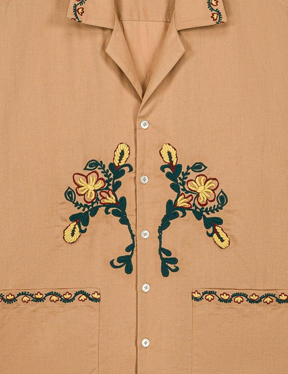 Camicia Nali con tasca e ricamo floreale in marrone Baziszt - uomo 