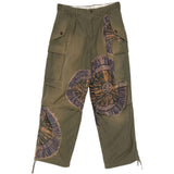 Pantaloni cargo con stampa grafica in verde Khoki - uomo 