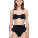 Top bikini roselight con dettagtlio a catena in nero 