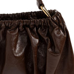 Borsa in pelle arricciata marrone 