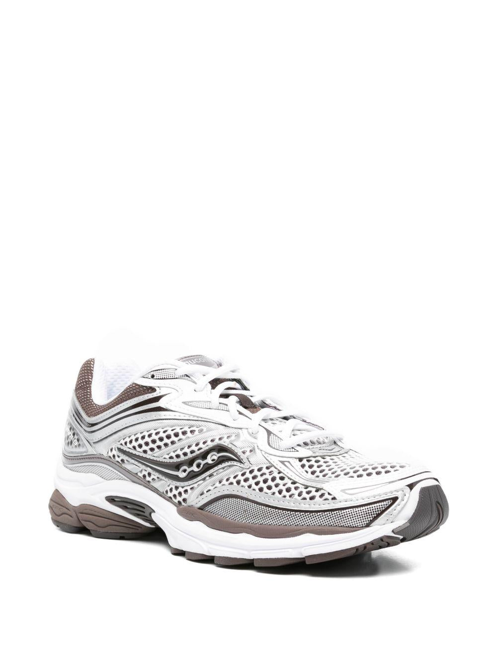 Sneakers Progrid Omni 9 traforate in bianco e marrone Saucony - uomo 