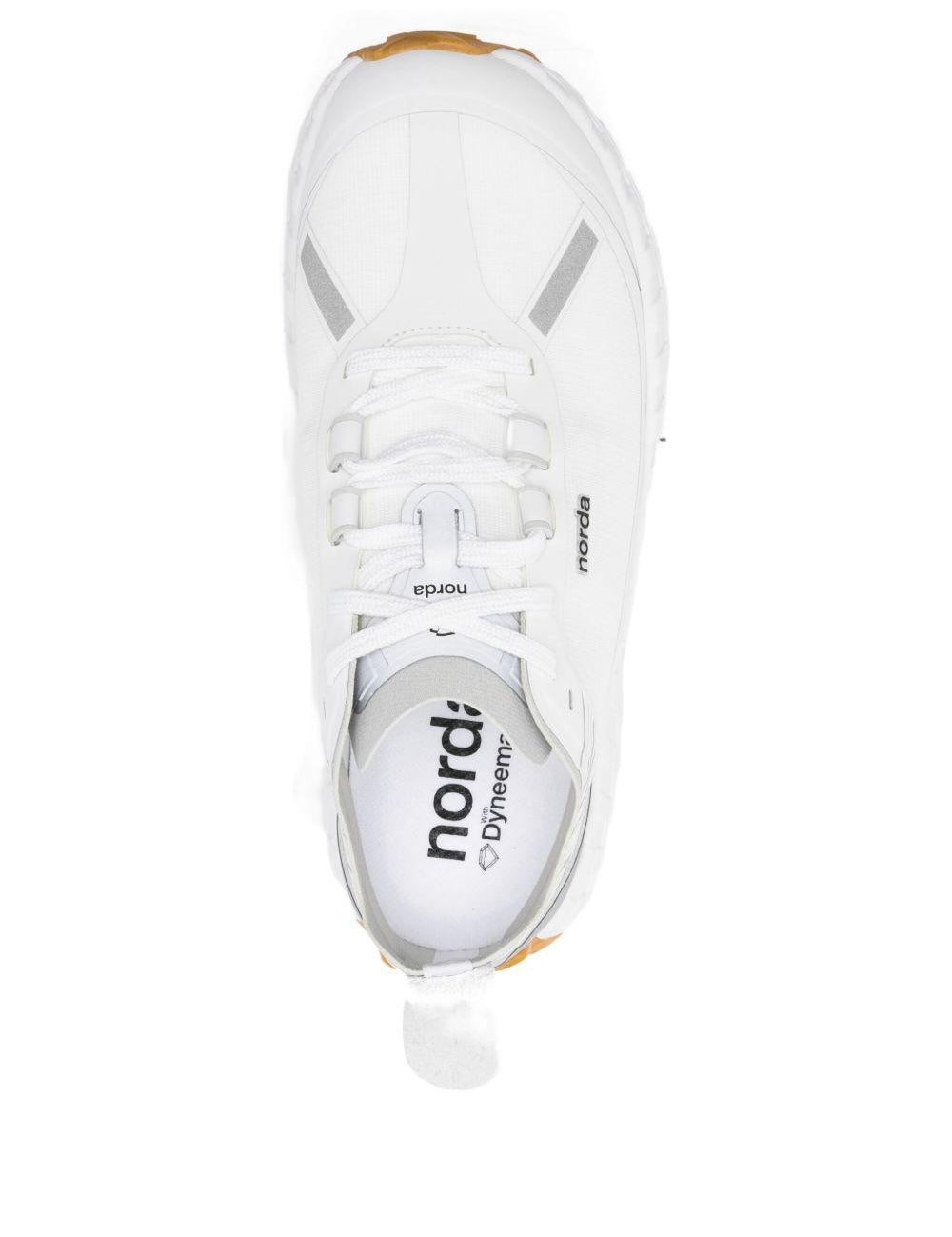 Sneakers trial 001 in bianco 