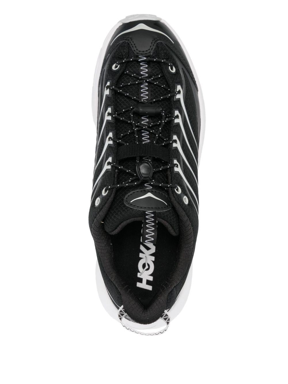 Sneakers Mafate Three 2 in nero e bianco Hoka - uomo 