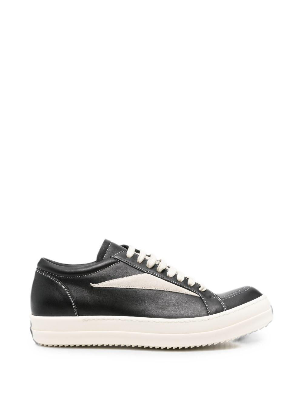 Sneakers basse vintage in pelle in nero 