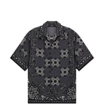 Camicia a maniche corte con stampa bandana in nero 