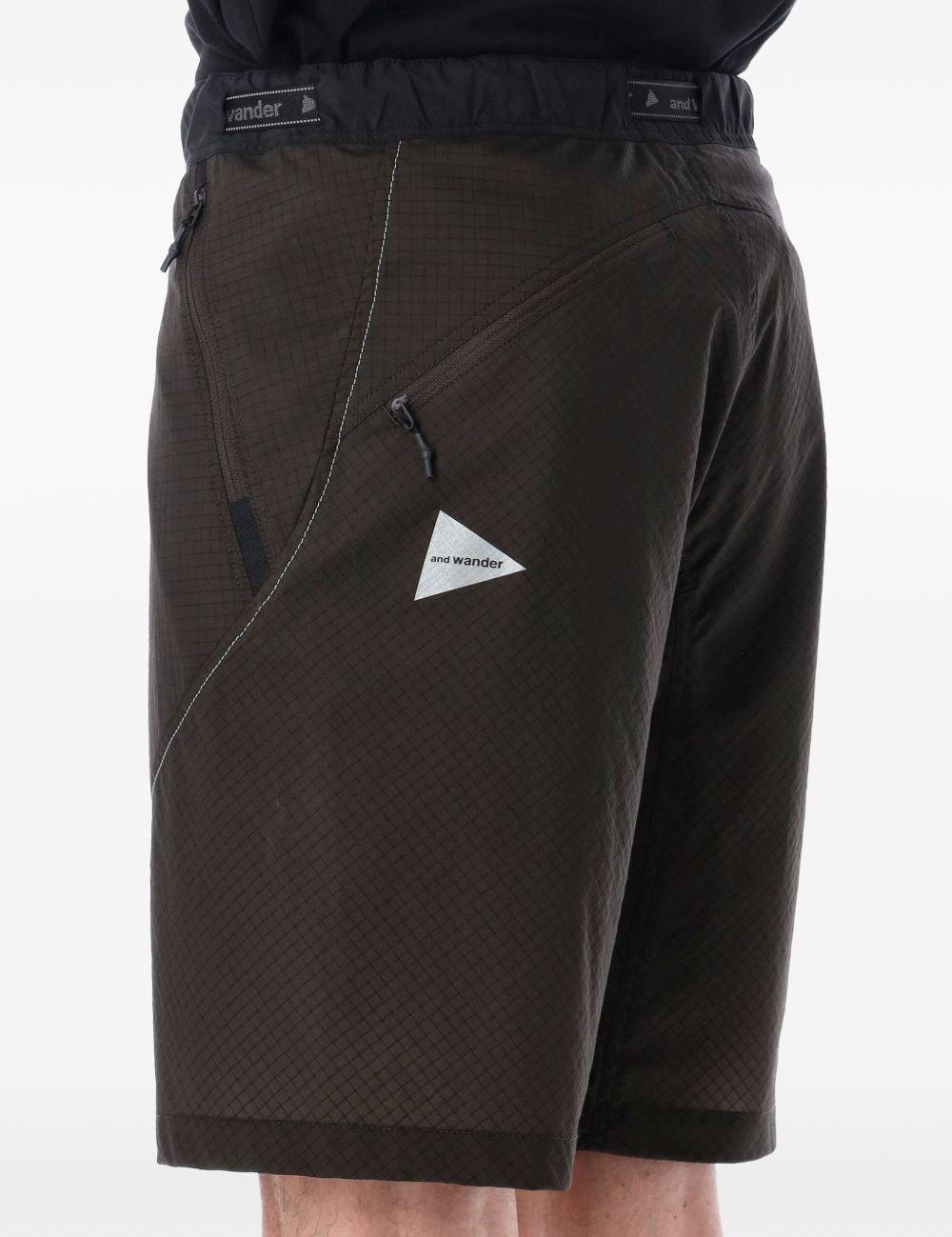 Bermuda Ripstop in marrone e nero And wander - uomo 