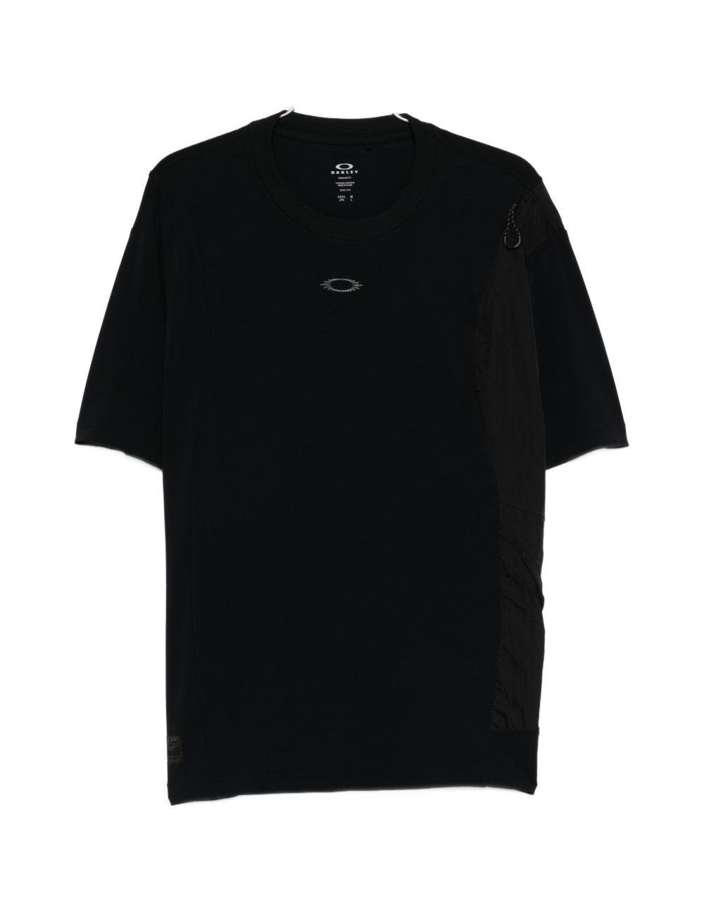 T-shirt con logo e dettaglio in nero Oakley - uomo 
