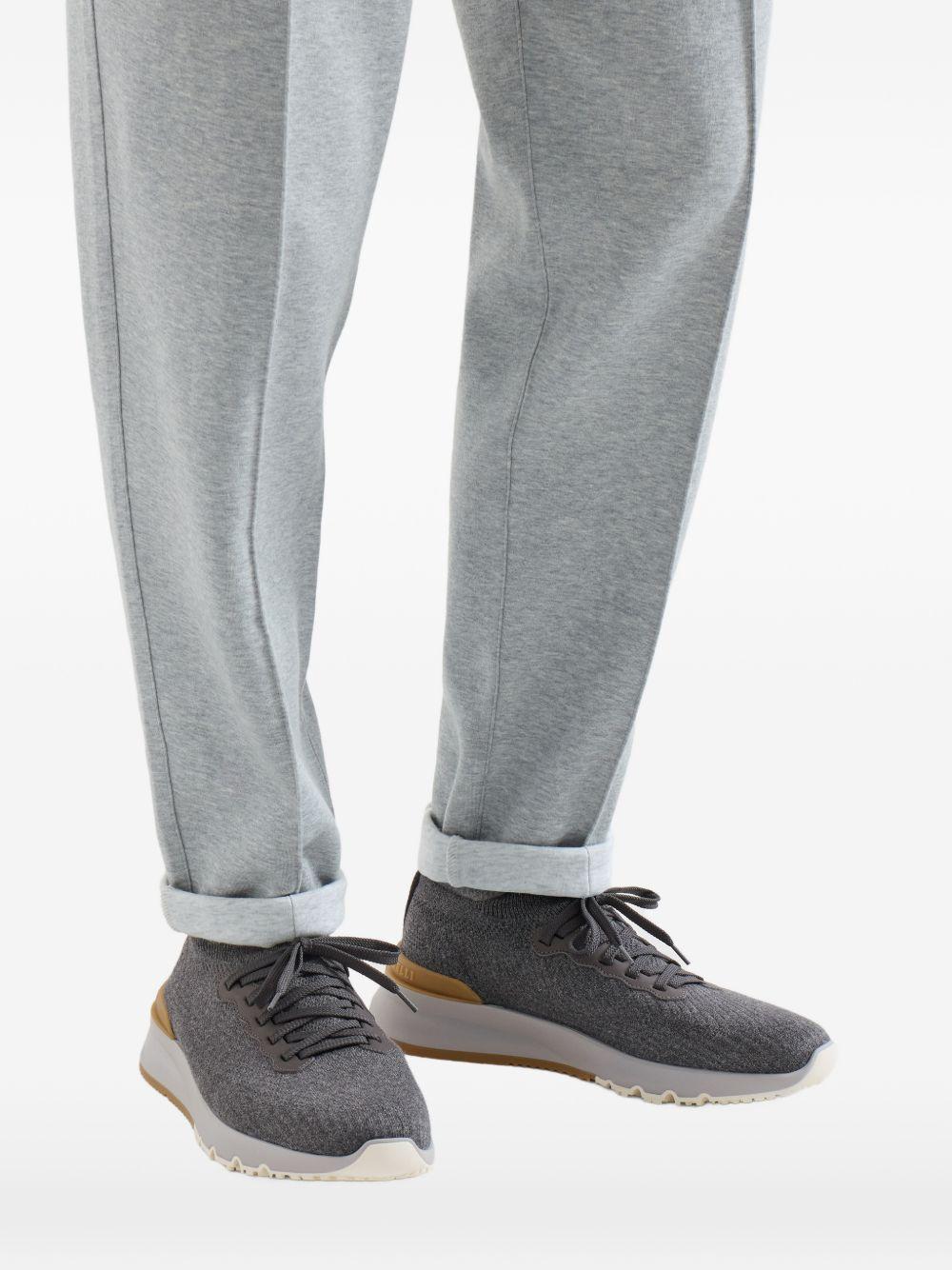 Sneakers in cotone e pelle di vitello in grigio Brunello cucinelli - uomo 