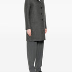 Cappotto con applicazione e bottoni in grigio Harris Wharf London - donna 