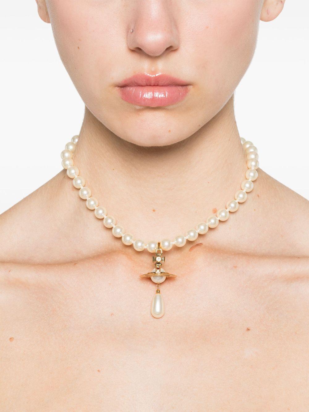 Collana con perle color oro 
