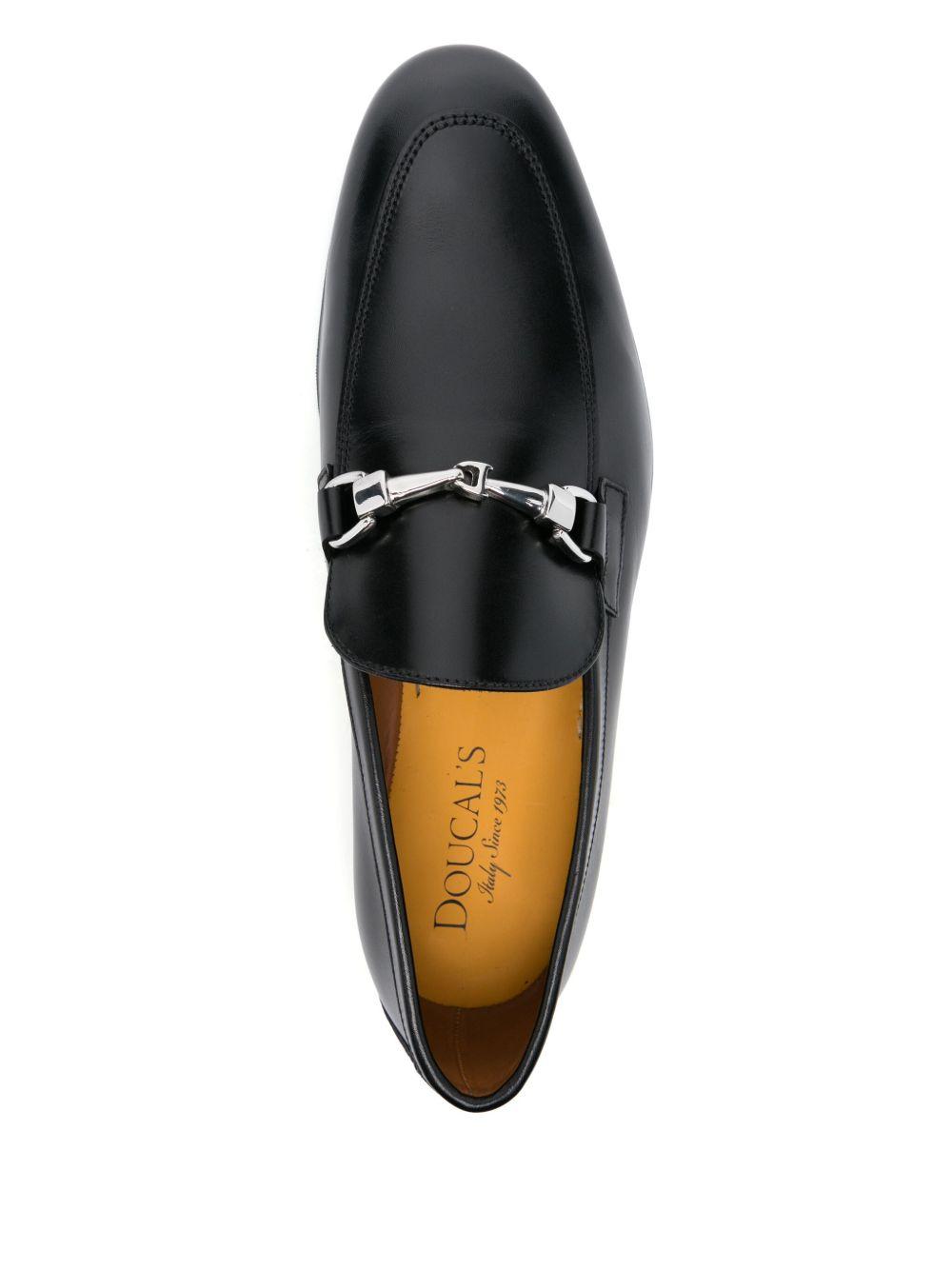 Mocassini con morsetto in nero Doucal's - uomo 