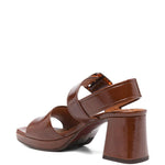 Sandali in pelle lucida con fibbia in marrone Chie mihara - donna 