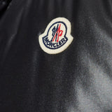 Gilet imbottito con patch logo in nero Moncler - uomo 