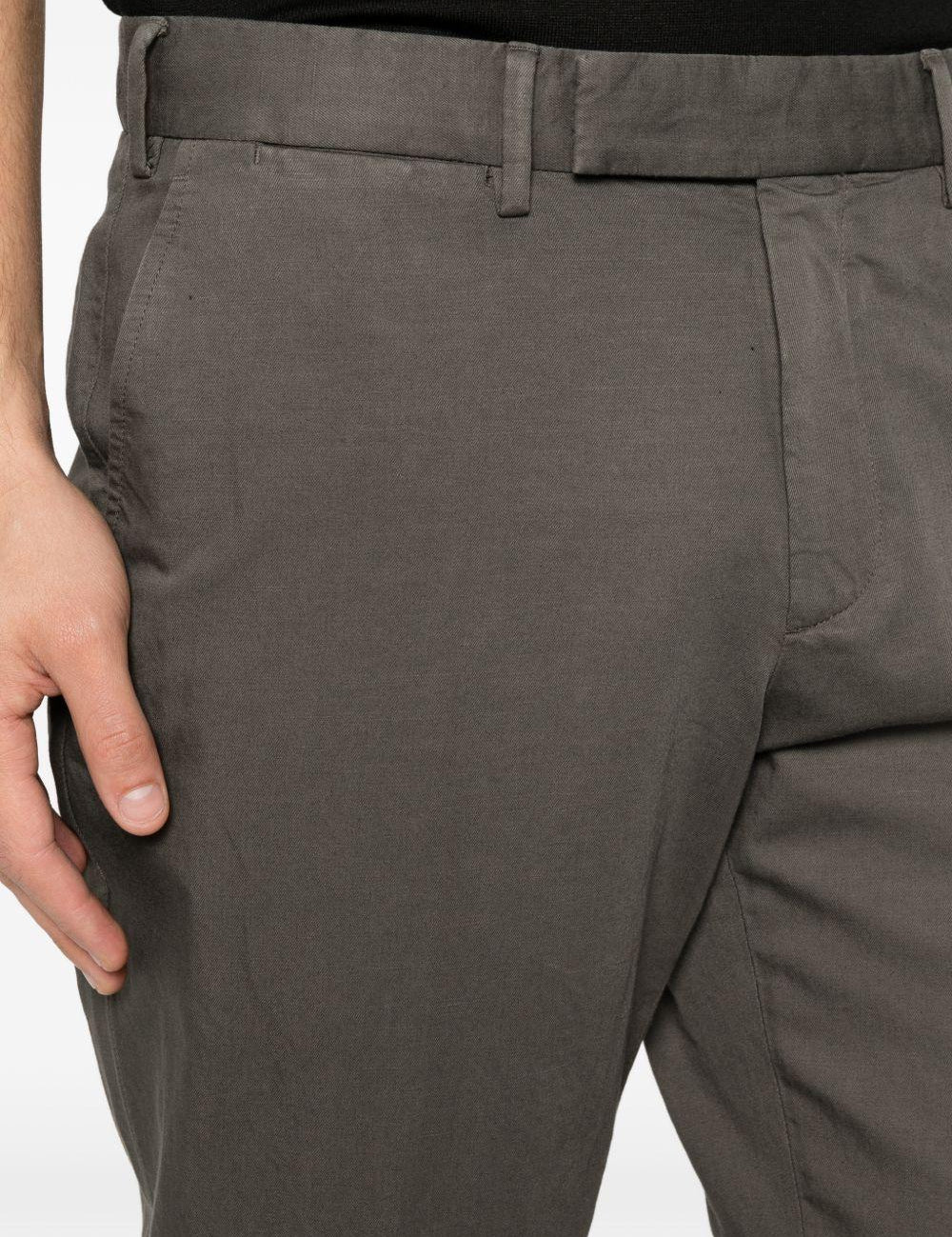 Pantaloni chino con passanti per cintura in grigio Zegna - uomo 