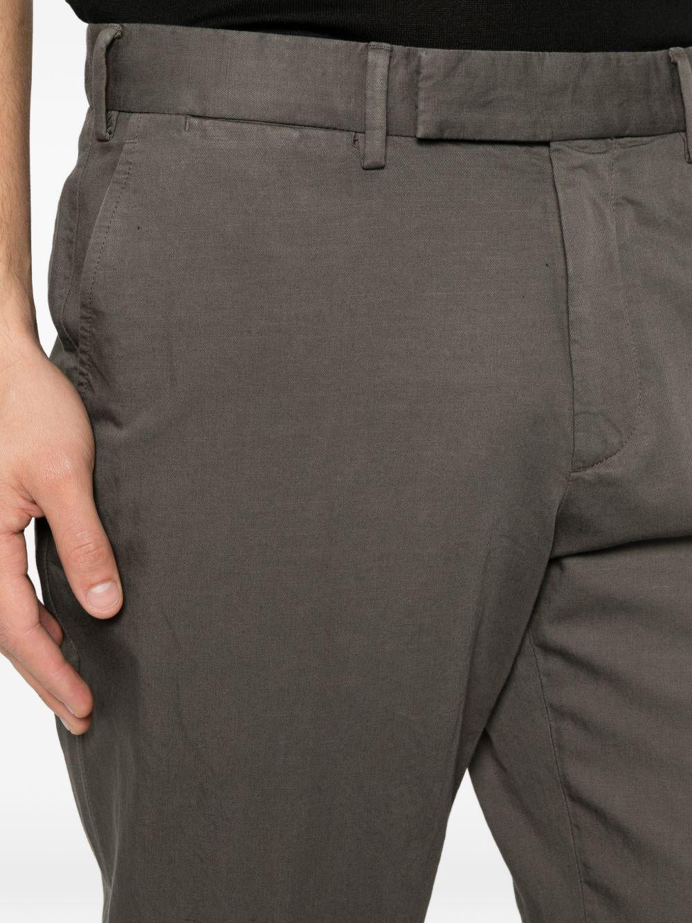 Pantaloni chino con passanti per cintura in grigio Zegna - uomo 