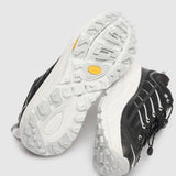 Sneakers Mafate Three 2 in nero e bianco Hoka - uomo 