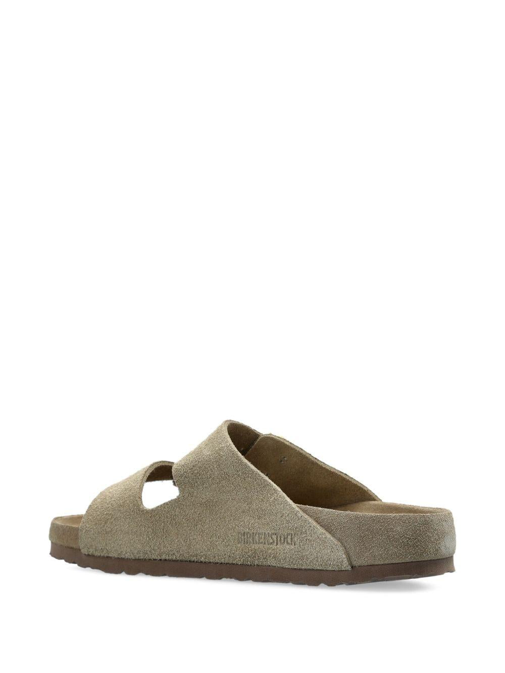 Ciabatte arizona in grigio taupe Birkenstock - unisex 