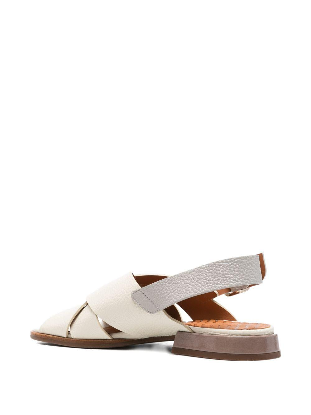 Sandali in pelle in bianco Chie mihara - donna 