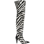 Stivali con stampa zebra in bianco e nero Khaite - donna 