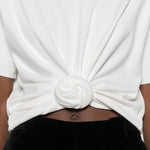 T-shirt con nodo in bianco 