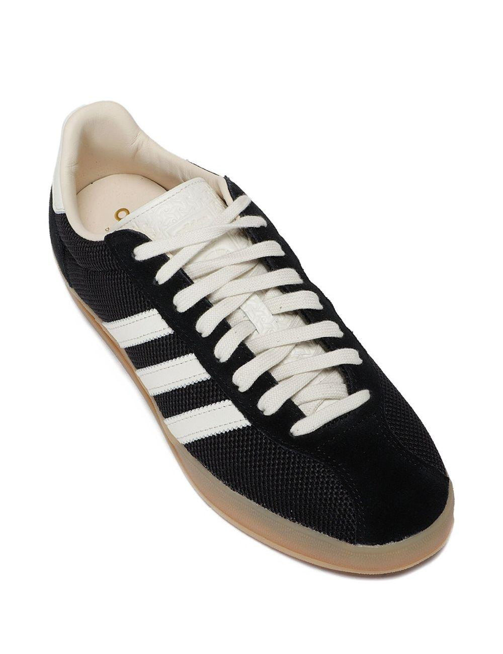 Sneakers Gazelle Indoor Pro in nero 