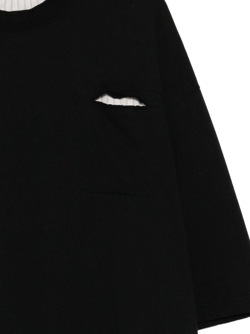 T-shirt con cut-out in nero Undercover - uomo 