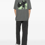 T-shirt con stampa grafica "Peacemaker" in grigio Oamc peacemaker - uomo 
