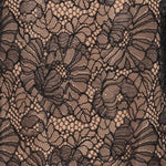 Blusa a collo alto in pizzo in nero 
