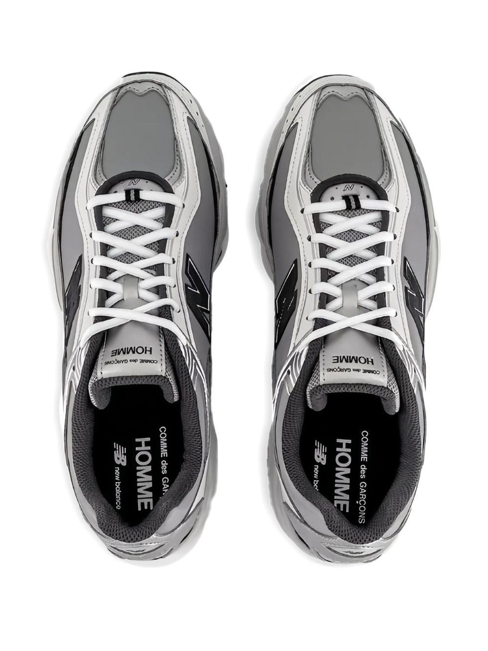 Sneakers U509 con logo in grigio <BR/> 