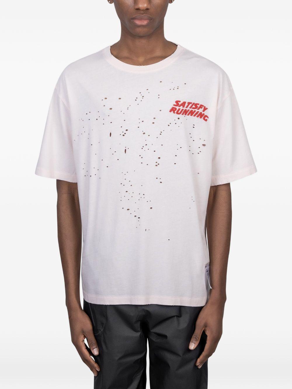T-shirt con effetto vissuto in bianco Satisfy - unisex 
