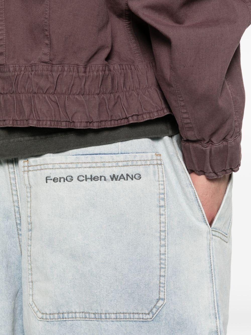 Pantaloncini con tasche cargo in blu Feng chen wang - uomo 